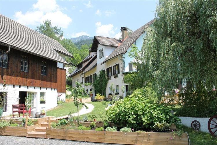 Das Kleine Paradies 헤르마고 외부 사진